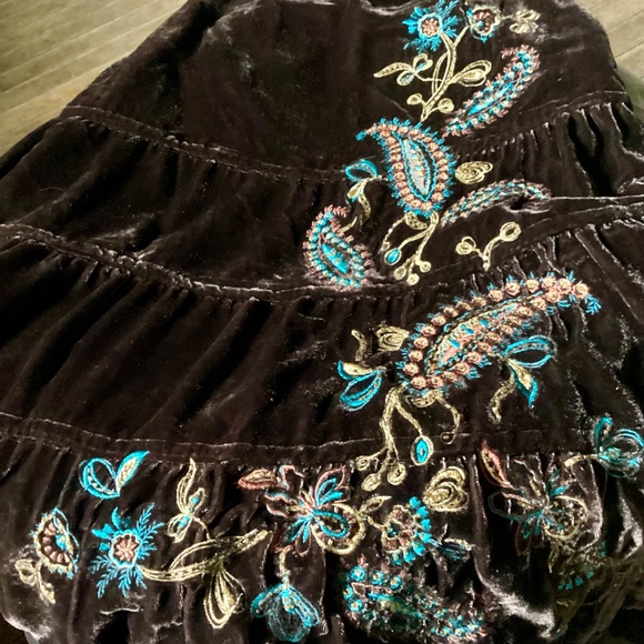 Embroidered & Beaded Velvet Broom Skirt - Picture 14 of 16